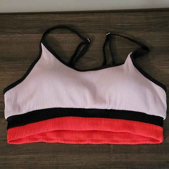 Colorblock Swimsuit - Picture 4 of 7